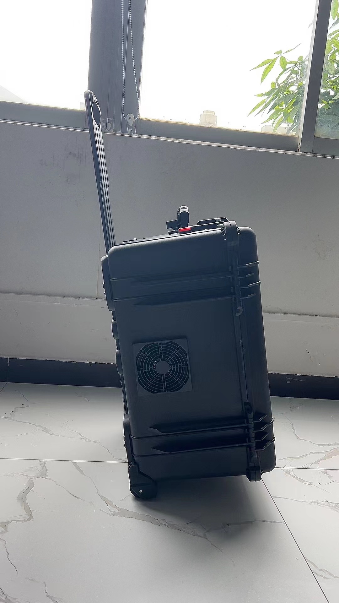 牡丹手拉箱型移动通信干扰器